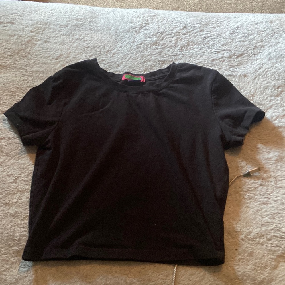 Empyre small black t shirt